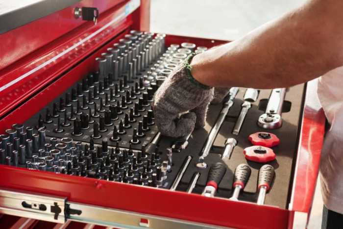 Essential tools for DIY car repairs at home